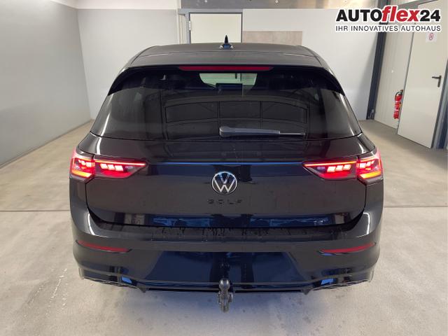 Volkswagen / Golf / Schwarz / / / 150PS DSG+Black Style