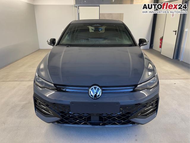 Volkswagen / Golf / Grau / / / 150PS DSG+Black Style