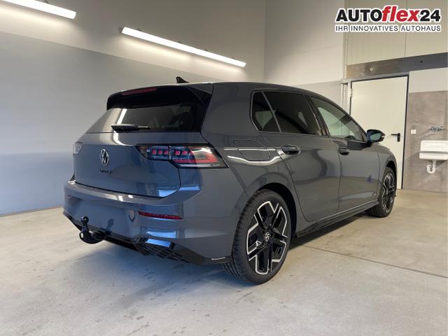 Volkswagen / Golf / Grau / / / 150PS DSG+Black Style