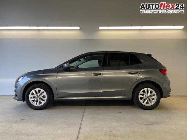 Skoda / Fabia / Grau / / / 115PS Alu+AHK+Kessy+Kamera+GV5