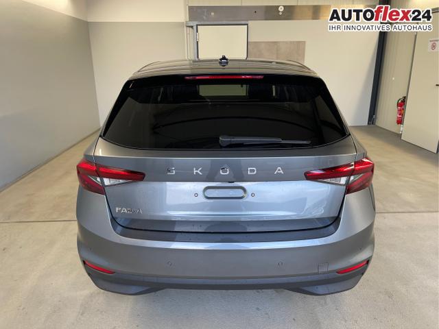 Skoda / Fabia / Grau / / / 115PS Alu+AHK+Kessy+Kamera+GV5