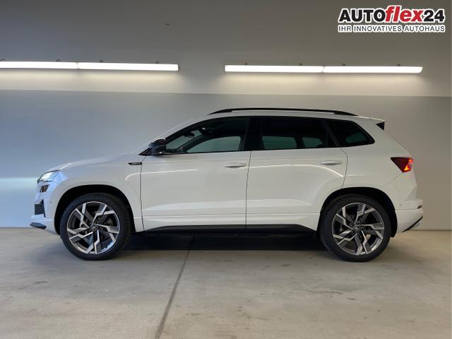 Skoda / Karoq / Weiß / / / TSI 4x4 360°+19 Zoll+Navi+AHK+360°+ACC+Frontscheibe beheizbar+Travel Assist