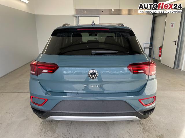 Volkswagen / T-Roc / Blau / / / 150PS AHK+Keyless+Kamera+ACC+Sitzheiz+Climatronic+Alu17