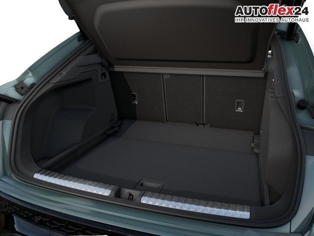 Audi Q3 Sportback NEU TFSI quattro S line TechPro+Matrix+AHK+Alu19+KlimaPlus+ExtSchwarz+DCC 