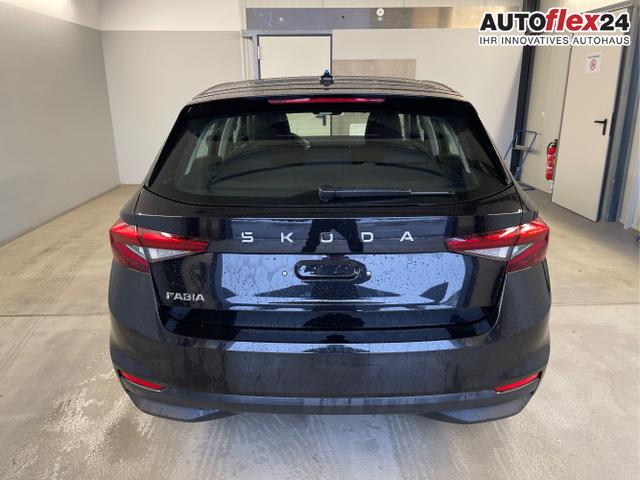 Skoda / Fabia / Schwarz / / / 95PS AHK+Sitzheizung+Lenkradheizung