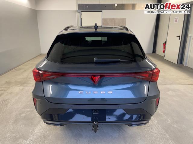 Cupra / Leon Sportstourer / Grau / / / 150PS TDI DSG AHK+Matrix+Navi+Kessy+Kamera+SideAssist+Sitzheiz+Alu18