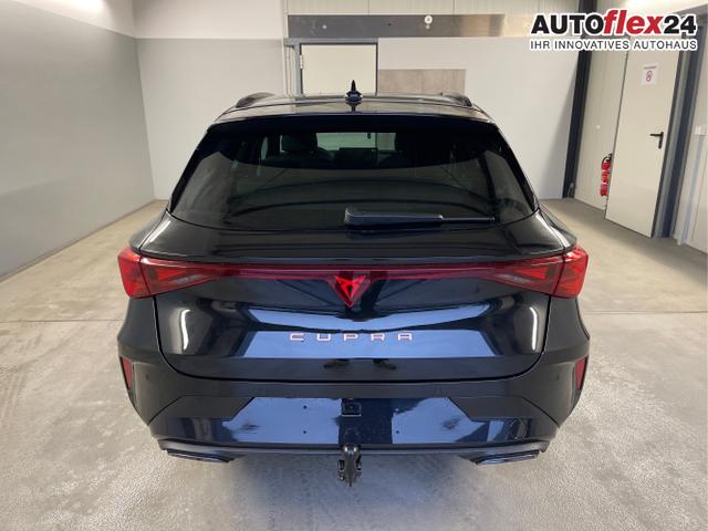 Cupra / Leon Sportstourer / Schwarz / / / 150PS TDI DSG AHK+Matrix+Navi+Kessy+Kamera+SideAssist+Sitzheiz+Alu18