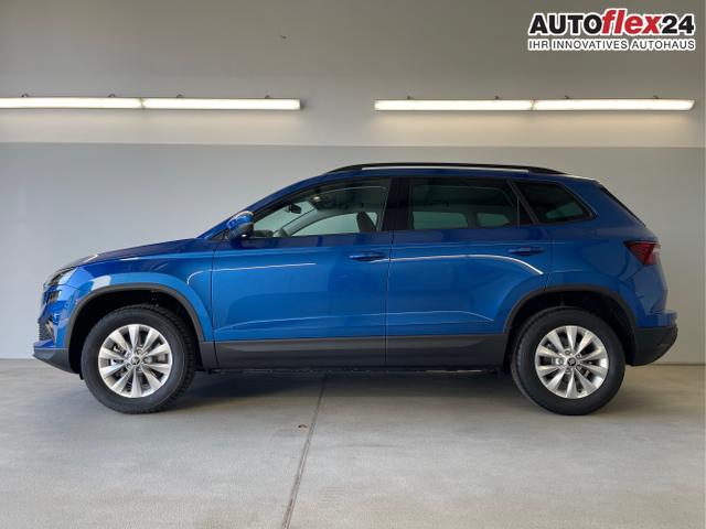 Skoda / Karoq / Blau / / / 150PS DSG AHK+Kamera+ACC+Kessy+Kamera+ParkPilot vo+hi+App