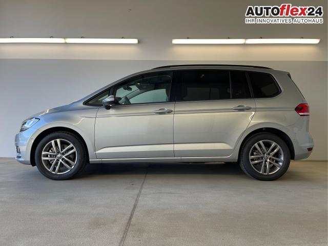 Volkswagen / Touran / Silber / / / 150PS 7Si+IQ.Light+TrailerAss+Cam+Navi+Kamera+Alarm+Kessy+App-Connect