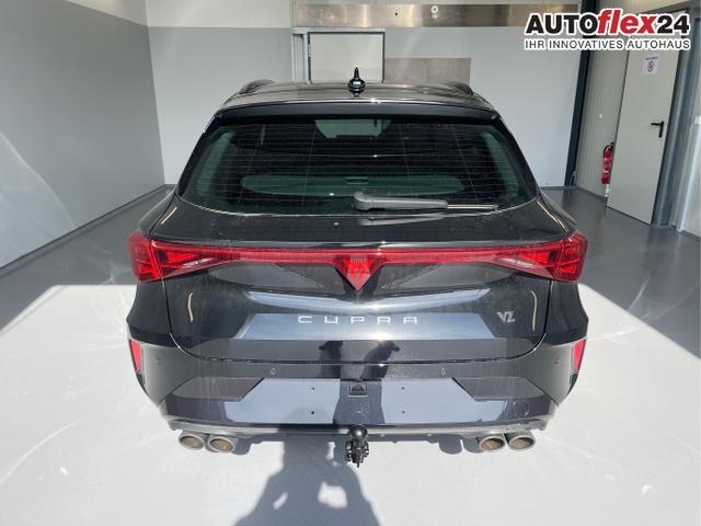 Cupra / Leon Sportstourer / Schwarz / / / 333PS DSG 4Drive Matrix+Navi+AHK+Alu19+Sitzheiz+IntelligentDrive