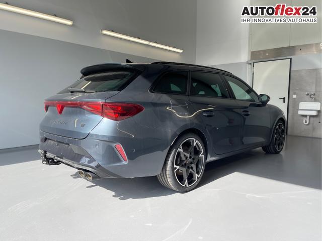 Cupra / Leon Sportstourer / Grau / / / 333PS DSG 4Drive Matrix+Navi+AHK+Alu19+Sitzheiz+IntelligentDrive