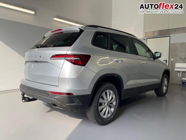 Skoda / Karoq / Silber / / / 150PS DSG AHK+Kamera+ACC+Kessy+Kamera+ParkPilot vo+hi+App