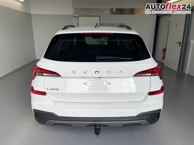 Skoda / KAMIQ / Wei&szlig; / / / 115PS DSG AHK+Kamera+Kessy+PDC+Winterpaket+Alu16+GVL