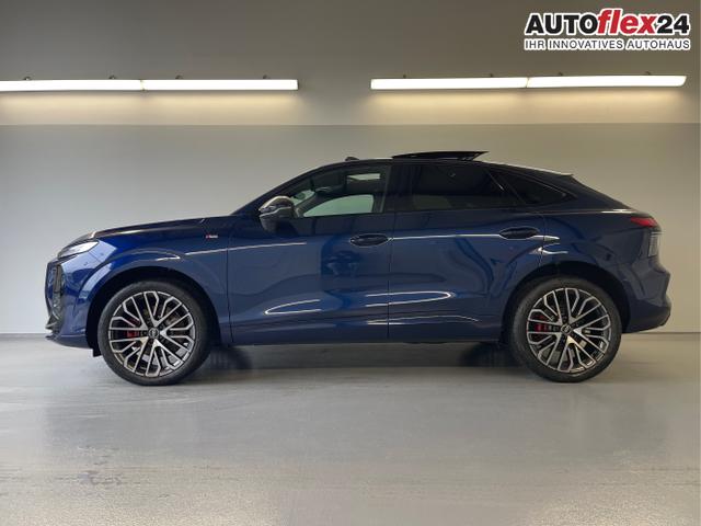 Audi / Q3 Sportback / Blau / / / TFSI 265 PS quattro S line Pano+TechPro+Matrix+AHK+HUD+Alu20+KlimaPlus+DCC+SONOS