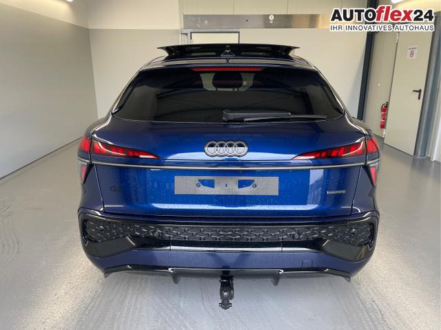 Audi / Q3 Sportback / Blau / / / TFSI 265 PS quattro S line Pano+TechPro+Matrix+AHK+HUD+Alu20+KlimaPlus+DCC+SONOS