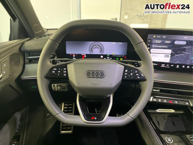 Audi / Q3 Sportback / Blau / / / TFSI 265 PS quattro S line Pano+TechPro+Matrix+AHK+HUD+Alu20+KlimaPlus+DCC+SONOS
