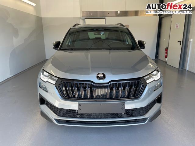 Vorlauffahrzeuge Skoda Karoq - Sportline TSI 4x4 360&deg; 19 Zoll Navi AHK 360&deg; ACC Frontscheibe beheizbar Travel Assist