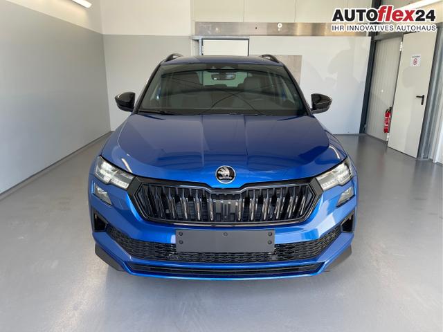 Vorlauffahrzeuge Skoda Karoq - Sportline 2.0 TDI 4x4 AHK 360&deg; Alu19 Navi Matrix Winter eHeck Lounge ACC GV5