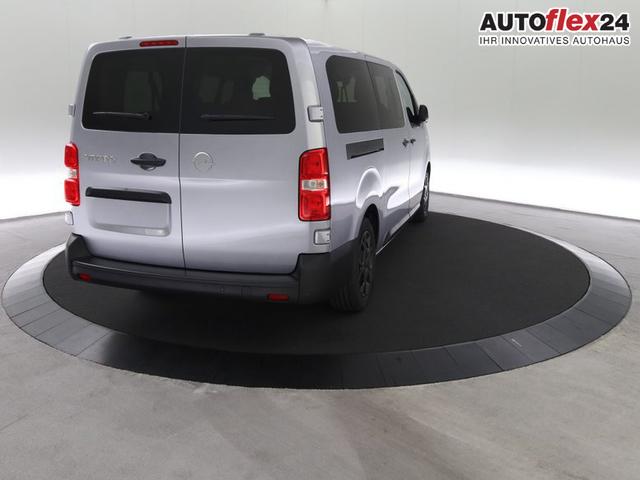 Opel Vivaro Kombi 9-Sitzer Lang 2.0 Diesel 8-Gang Automatikgetriebe 