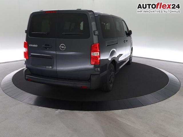 Opel Vivaro Kombi 9-Sitzer Lang 2.0 Diesel 8-Gang Automatikgetriebe 