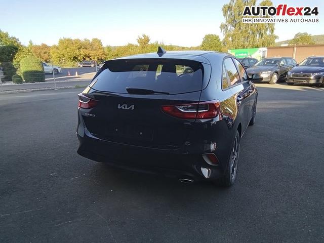 Kia II Ceed Silver 1.5 T-GDI 6-Gang 