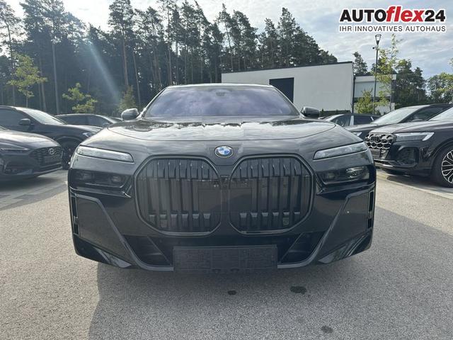 Gebrauchtfahrzeug BMW 7er - M Sportpaket Pro 3.0 8-Gang Steptronic xDrive