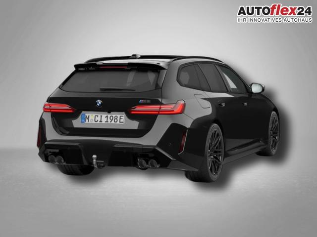 BMW M5 Touring 4.4 8-Gang Steptronic xDrive 