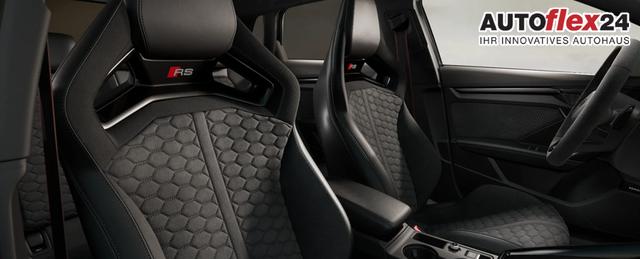 Audi RS3 Limousine 2.5 TFSI 7-Gang S tronic 