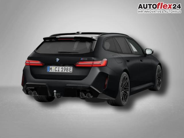 BMW M5 M 4.4 V8 Plug in Hybrid 8-Gang Steptronic 