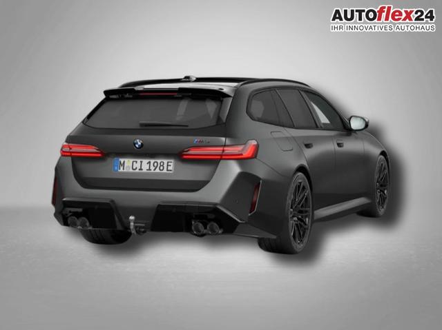 BMW M5 M 4.4 V8 Plug in Hybrid 8-Gang Steptronic 