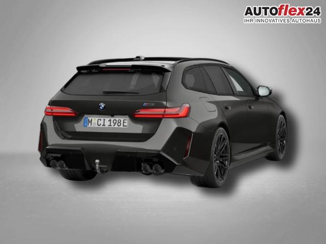 BMW M5 M 4.4 V8 Plug in Hybrid 8-Gang Steptronic 