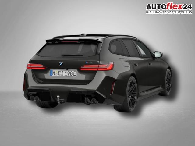 BMW M5 M 4.4 V8 Plug in Hybrid 8-Gang Steptronic 