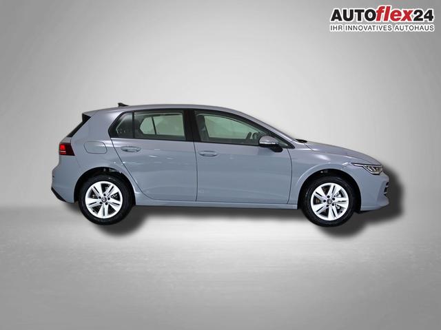 Volkswagen Golf Mondsteingrau 1.5 TSI 