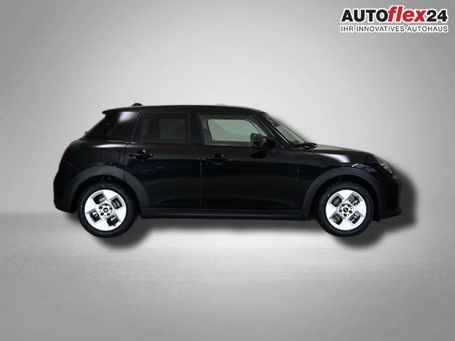 MINI Cooper C Essential Trim 1.5 7-Gang Steptronic 