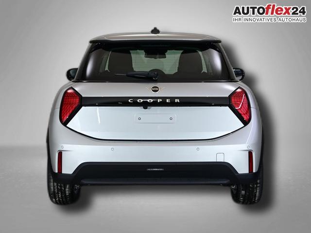 MINI Cooper C Essential Trim 1.5 7-Gang Steptronic 