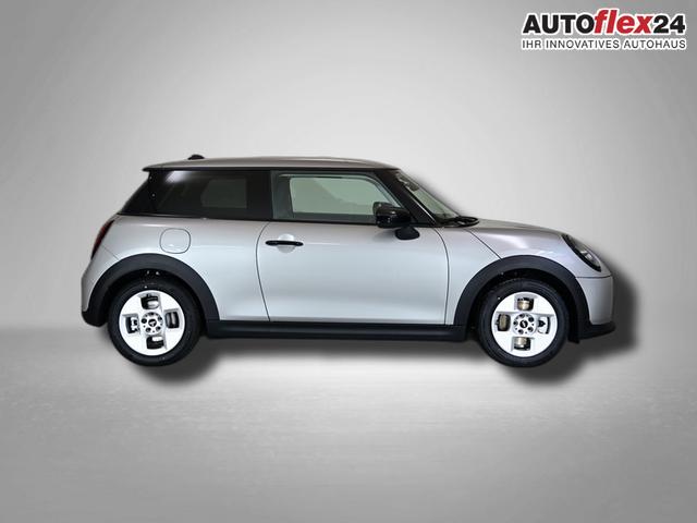 MINI Cooper C Essential Trim 1.5 7-Gang Steptronic 