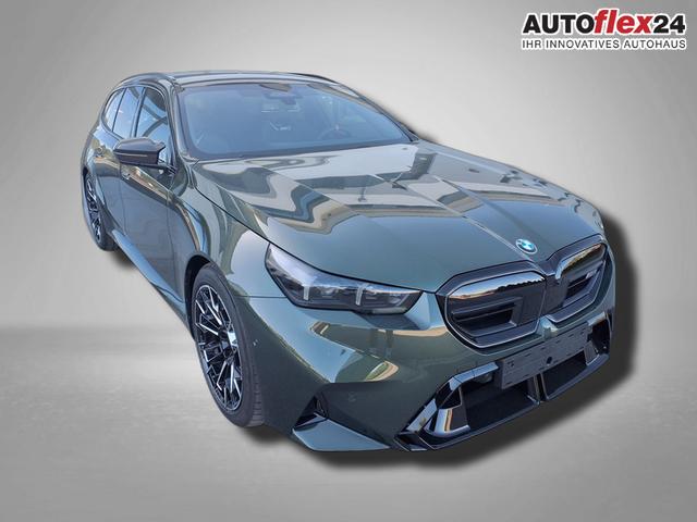 BMW M5 M 4.4 V8 Plug in Hybrid 8-Gang Steptronic 