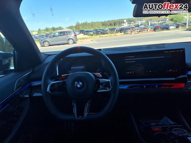 BMW M5 M 4.4 V8 Plug in Hybrid 8-Gang Steptronic 