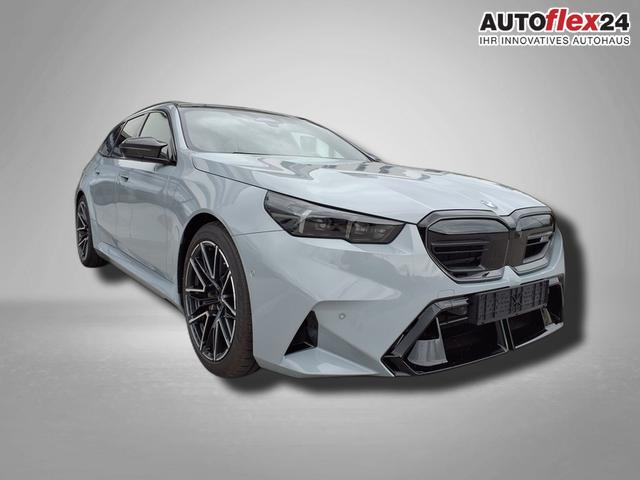 BMW M5 Touring 4.4 8-Gang Steptronic xDrive 