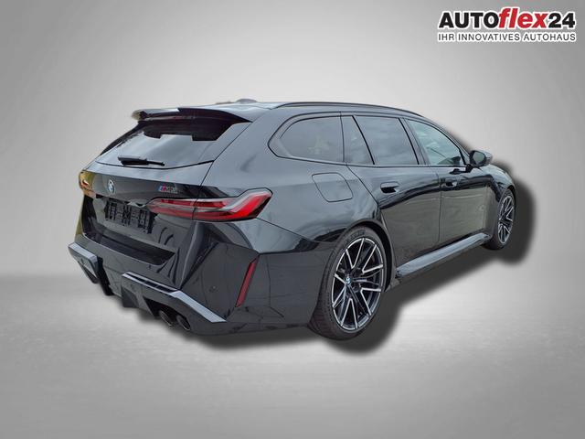 BMW M5 Touring 4.4 8-Gang Steptronic xDrive 