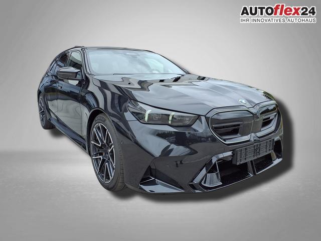 BMW M5 Touring 4.4 8-Gang Steptronic xDrive 