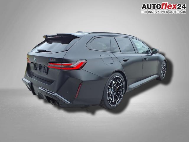 BMW M5 M 4.4 V8 Plug in Hybrid 8-Gang Steptronic 