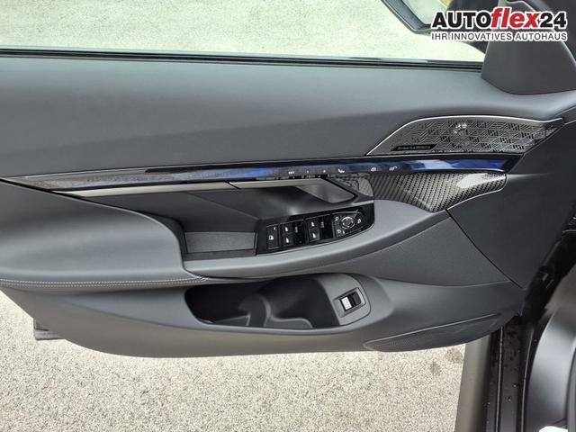 BMW M5 M 4.4 V8 Plug in Hybrid 8-Gang Steptronic 