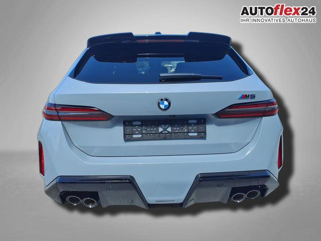 BMW M5 Touring 4.4 8-Gang Steptronic xDrive 