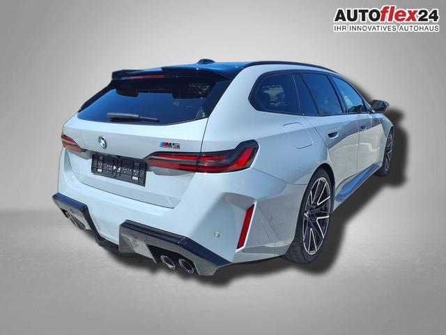 BMW M5 Touring 4.4 8-Gang Steptronic xDrive 