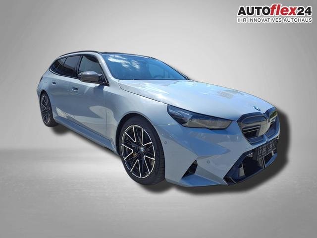 BMW M5 Touring 4.4 8-Gang Steptronic xDrive 