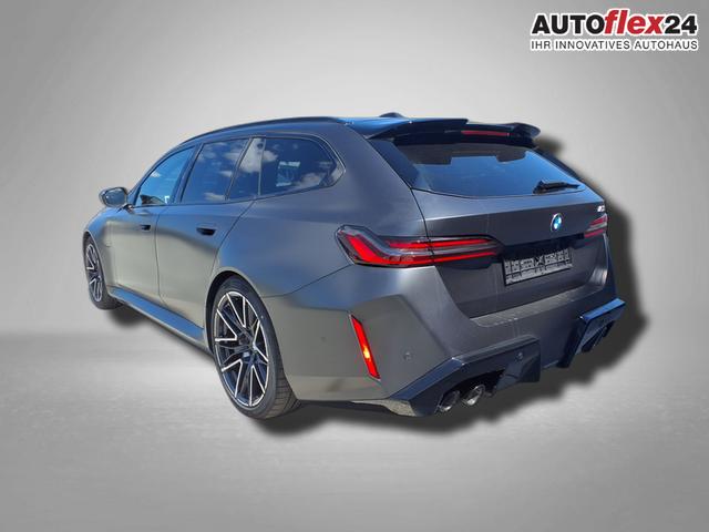Vorlauffahrzeuge BMW M5 - Touring 4.4 8-Gang Steptronic xDrive