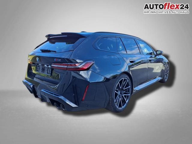 BMW M5 Touring 4.4 8-Gang Steptronic xDrive 