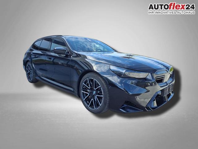 BMW M5 Touring 4.4 8-Gang Steptronic xDrive 