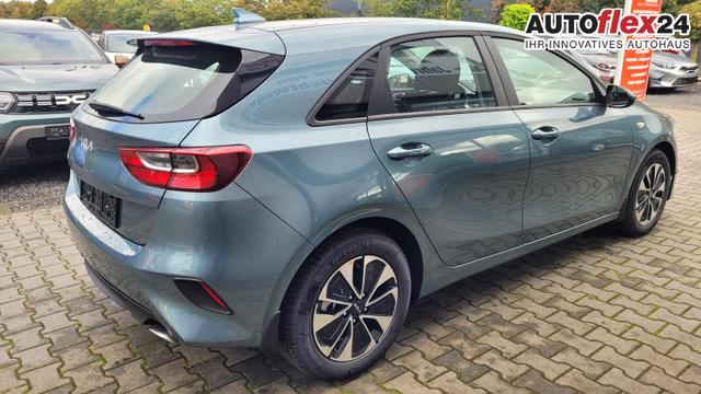 Kia II Ceed SPIN Spin*Navi*Shzg*Lhzg*PDC*Cam*16Zoll*Klima* 